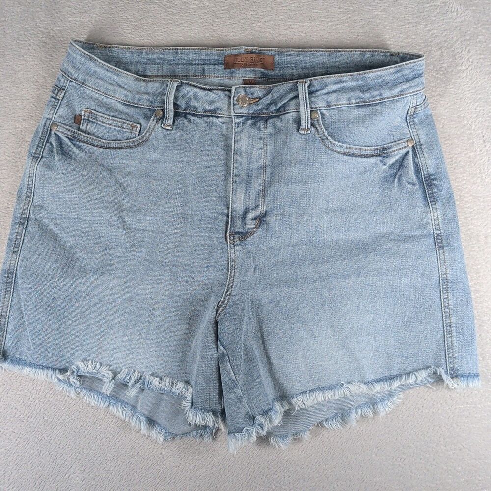 Judy Blue Denim jean Shorts Women's 2XL light wash Tummy Control Stretch raw hem